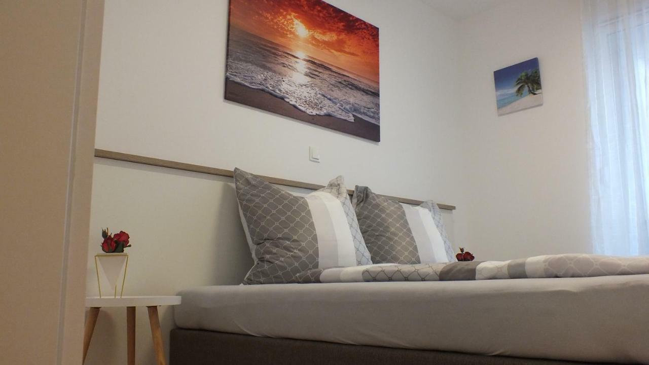 Apartment Paulina Новаля Екстериор снимка